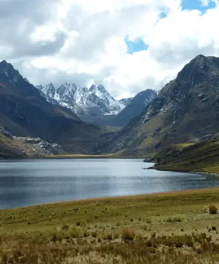 Das Tor zu den Gipfeln der Cordillera Blanca